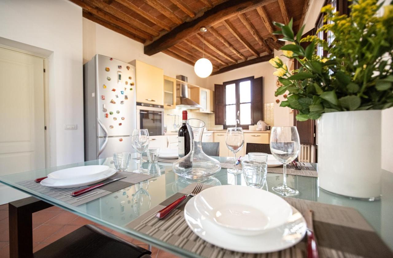 Serena Apartment, Cosy Close Center Town Lucca Exteriér fotografie
