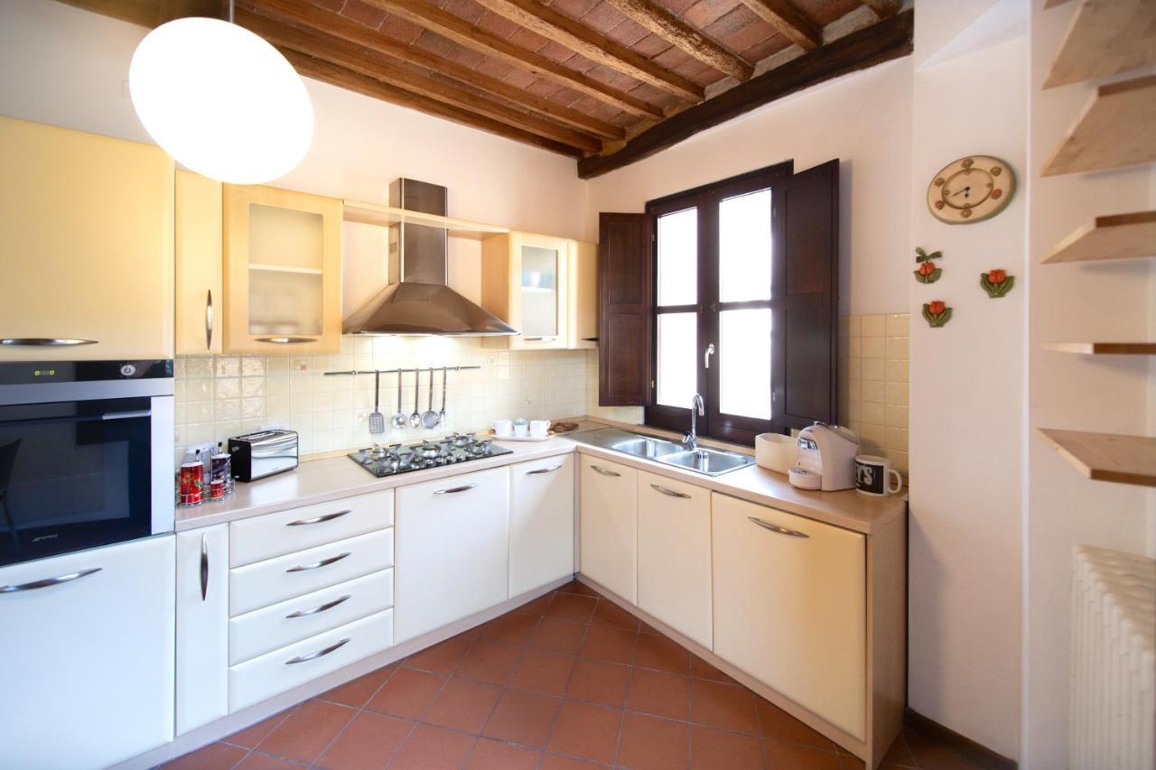 Serena Apartment, Cosy Close Center Town Lucca Exteriér fotografie