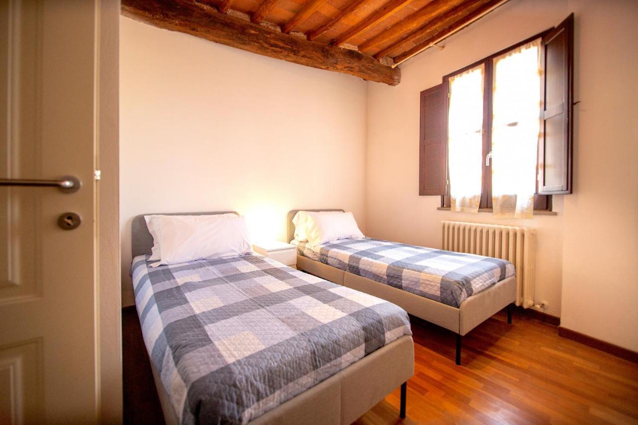 Serena Apartment, Cosy Close Center Town Lucca Exteriér fotografie